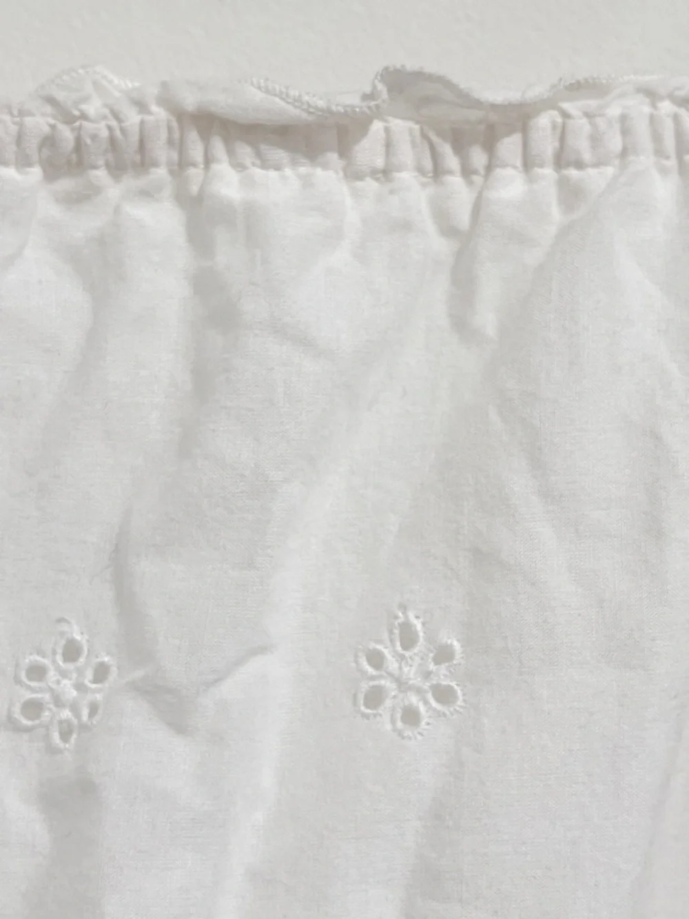 EUC GAP Girls' Cotton Ruffle Eyelet Tank Romper in Optic White